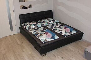 Kitty Downtown Apartman
