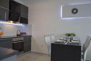 Gina Apartman