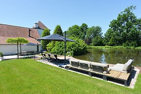 Hof van Eine
