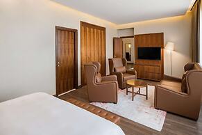Radisson Blu Hotel, Dubai Canal View