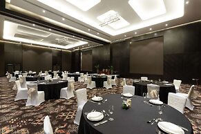Radisson Blu Hotel, Dubai Canal View