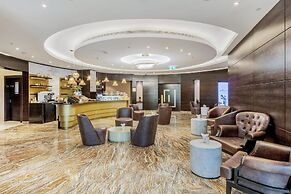 Radisson Blu Hotel, Dubai Canal View