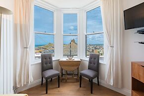 Hepworth Apartment