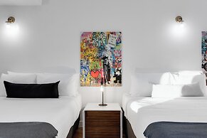 Liv MTL - Plaza