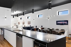 Liv MTL - Plaza