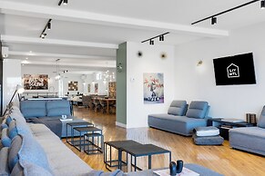 Liv MTL - Plaza