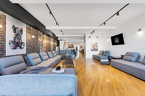 Liv MTL - Plaza