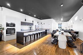 Liv MTL - Plaza