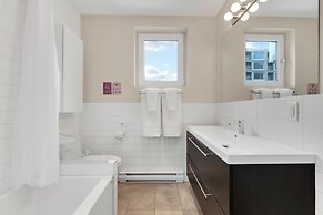 Liv MTL - Downtown