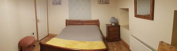 Apartment Sleeps 7 With Mezzanine