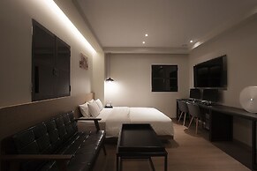 Yellow 8 Hotel