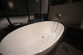 Brown Dot Hotel Beomil