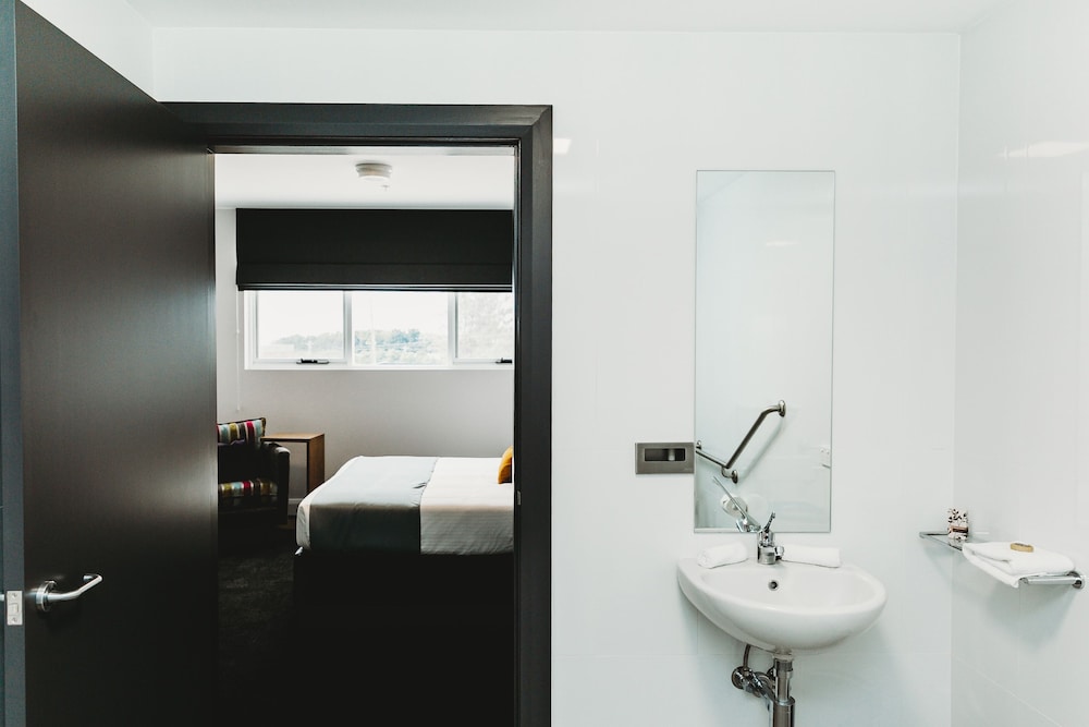 Coniston Hotel Wollongong