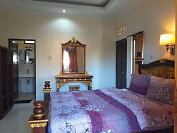 Puri Asri Bungalow
