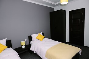 Sunny Hotel