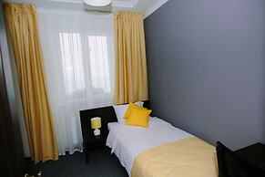 Sunny Hotel
