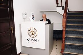 Sunny Hotel