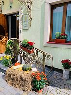 Sunny Hotel