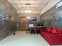 OYO 43993 Madsuite