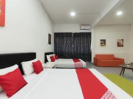 OYO 43993 Madsuite