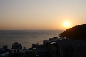 Mayu Hotel