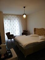 Pin Suites