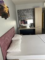 Pin Suites