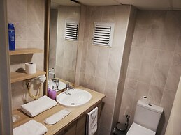 Pin Suites