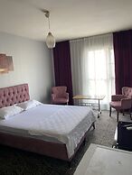 Pin Suites