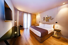 Elite Accommodations & Hydromassage Pool