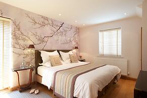 Eckington Manor