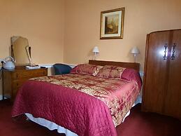 Averon  Guest House