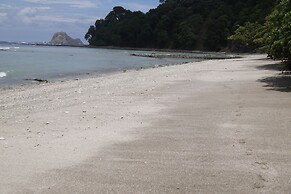 Villas Cabuya Beach & Forest