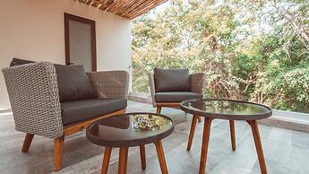 MBH Maya Bacalar Hotel Boutique