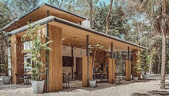 MBH Maya Bacalar Hotel Boutique