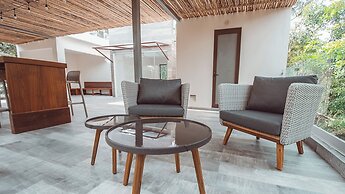 MBH Maya Bacalar Hotel Boutique