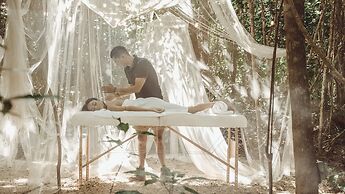 MBH Maya Bacalar Hotel Boutique