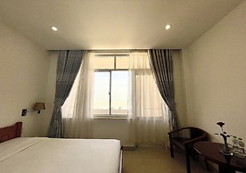 My Khe 2 Da Nang Seafront Hotel