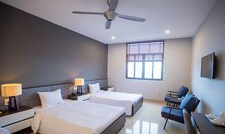 My Khe 2 Da Nang Seafront Hotel
