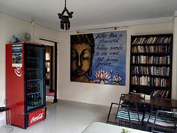 Beehive Hostel