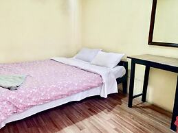 Beehive Hostel