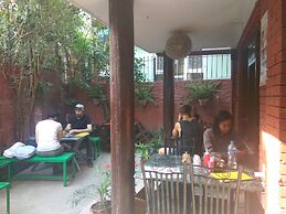 Beehive Hostel