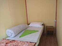 Beehive Hostel