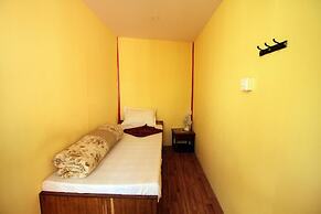Beehive Hostel