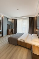 On4 Rooms & Suites