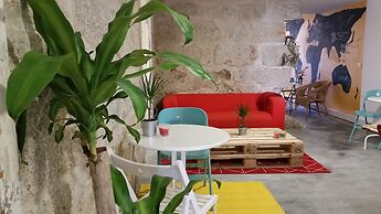 O2 Hostel