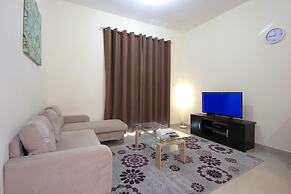 Signature Holiday Home - Red Residence