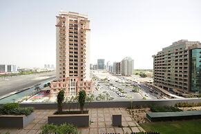 Signature Holiday Home - Matrix Tower