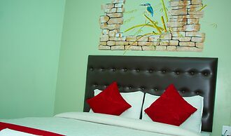Hotel Happy Home