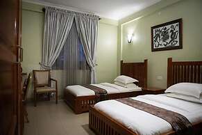 Summit Lodge